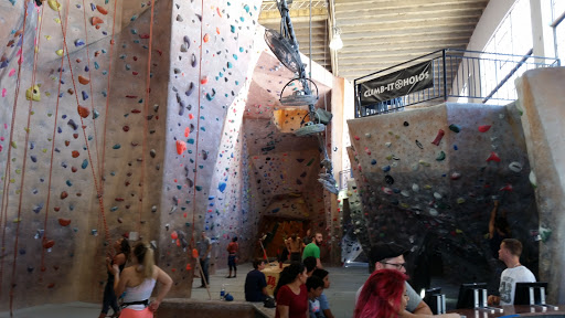 Gym «Hangar 18 Indoor Climbing Gym - Upland», reviews and photos, 256 E Stowell St, Upland, CA 91786, USA