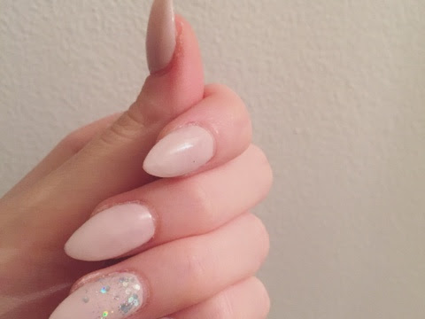 My experience with acrylic nails