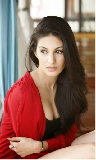 Amyra Dastur Photos