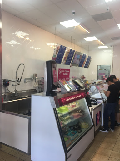 Ice Cream Shop «Baskin-Robbins», reviews and photos, 616 W Ventura St, Fillmore, CA 93015, USA