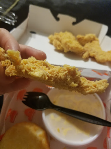 Chicken Restaurant «Popeyes Louisiana Kitchen», reviews and photos, 3401 E Ave NW, Cedar Rapids, IA 52405, USA