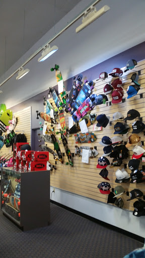 Sportswear Store «Sun & Ski», reviews and photos, 1100 W Arbrook Blvd A, Arlington, TX 76015, USA