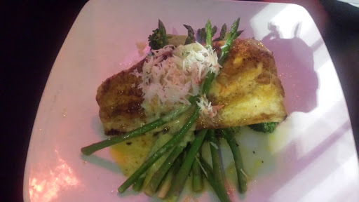 Seafood Restaurant «Fish City Grill», reviews and photos, 7750 N MacArthur Blvd #160, Irving, TX 75063, USA