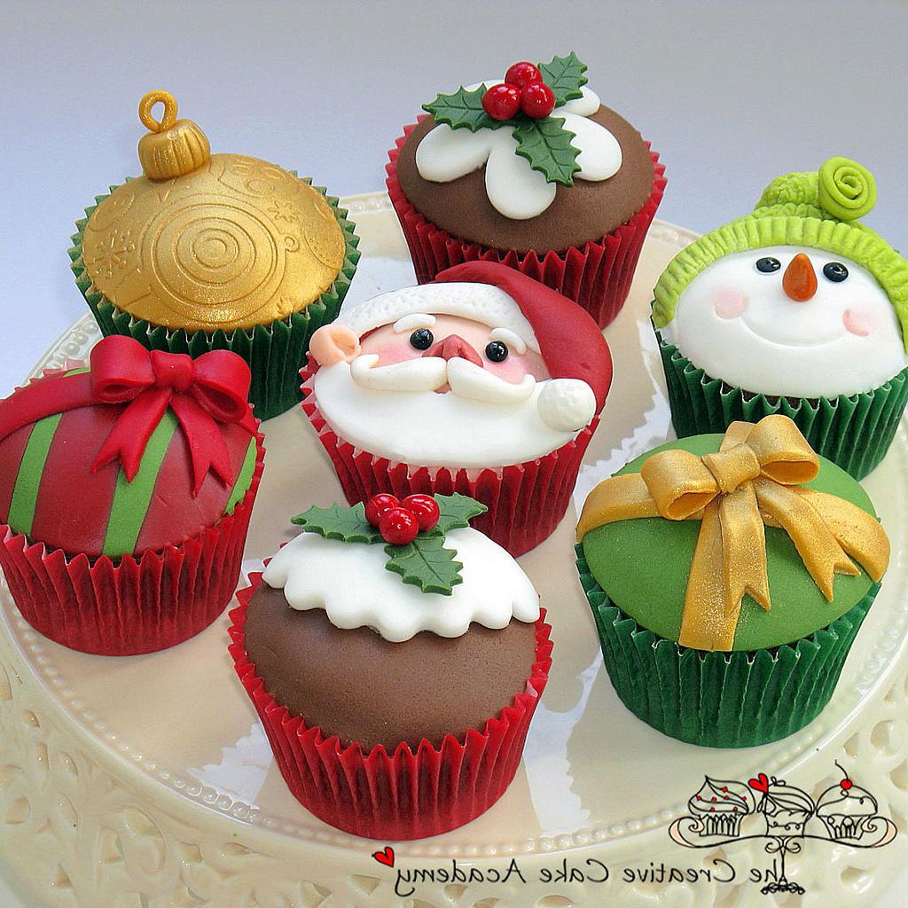 Funny Christmas cupcakes via