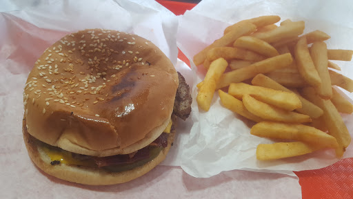 Hamburger Restaurant «Jumbo Burgers», reviews and photos, 6558 E 41st St, Tulsa, OK 74145, USA