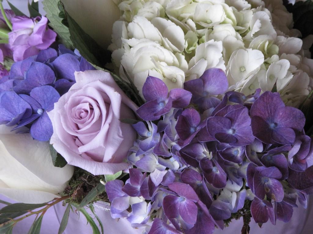 Callas And Hydrangea Wedding