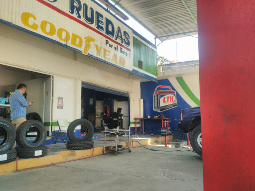 Solo Ruedas, 93400, Venustiano Carranza 707, Barrio del Naranjo, Papantla de Olarte, Ver., México, Tienda de neumáticos | VER