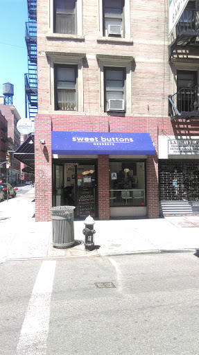 Bakery «Sweet Buttons Desserts», reviews and photos, 84 Rivington St, New York, NY 10002, USA