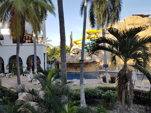 Hotel Ixtapa Palace Resort, Paseo del las Garzas, Paseo del Rincon, 40880 Ixtapa Zihuatanejo, Gro., México, Hotel de 5 estrellas | GRO