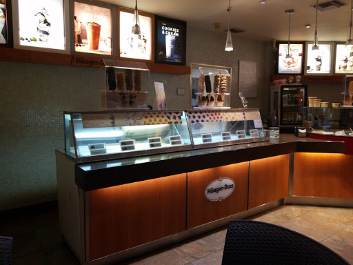 Ice Cream Shop «Häagen-Dazs® Ice Cream Shop», reviews and photos, 16407 NW 67th Ave, Hialeah, FL 33014, USA