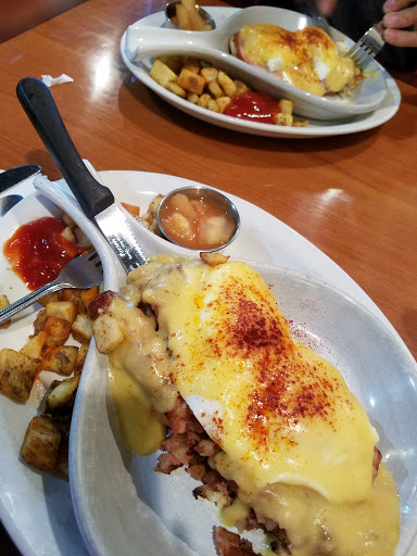 Breakfast Restaurant «Le Peep», reviews and photos, 8140 Providence Rd, Charlotte, NC 28277, USA