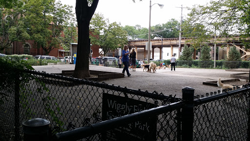 Dog Park «Wiggly Field Dog Friendly Area», reviews and photos, 2645 N Sheffield Ave, Chicago, IL 60614, USA