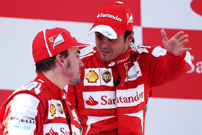 Фернандо Алонсо и Фелипе Масса на подиуме Гран-при Испании 2013