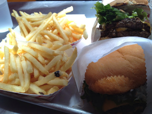 Hamburger Restaurant «Trueburger», reviews and photos, 146 Grand Ave, Oakland, CA 94612, USA