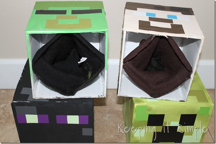 DIY-Minecraft-Creeper-Steve-and-Zombie-Costumes (13)