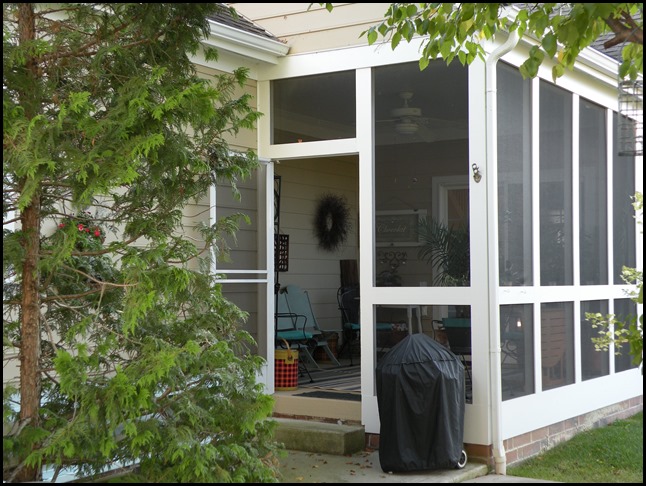 Screened Porch, Chickadee Home Nest