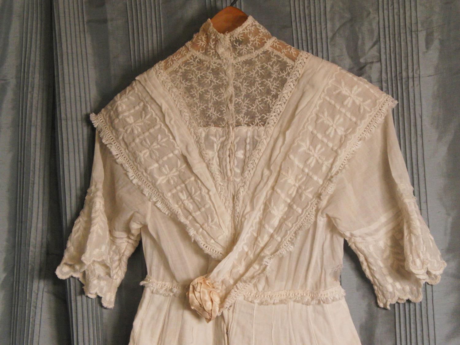 REDUCED Antique short sleeve