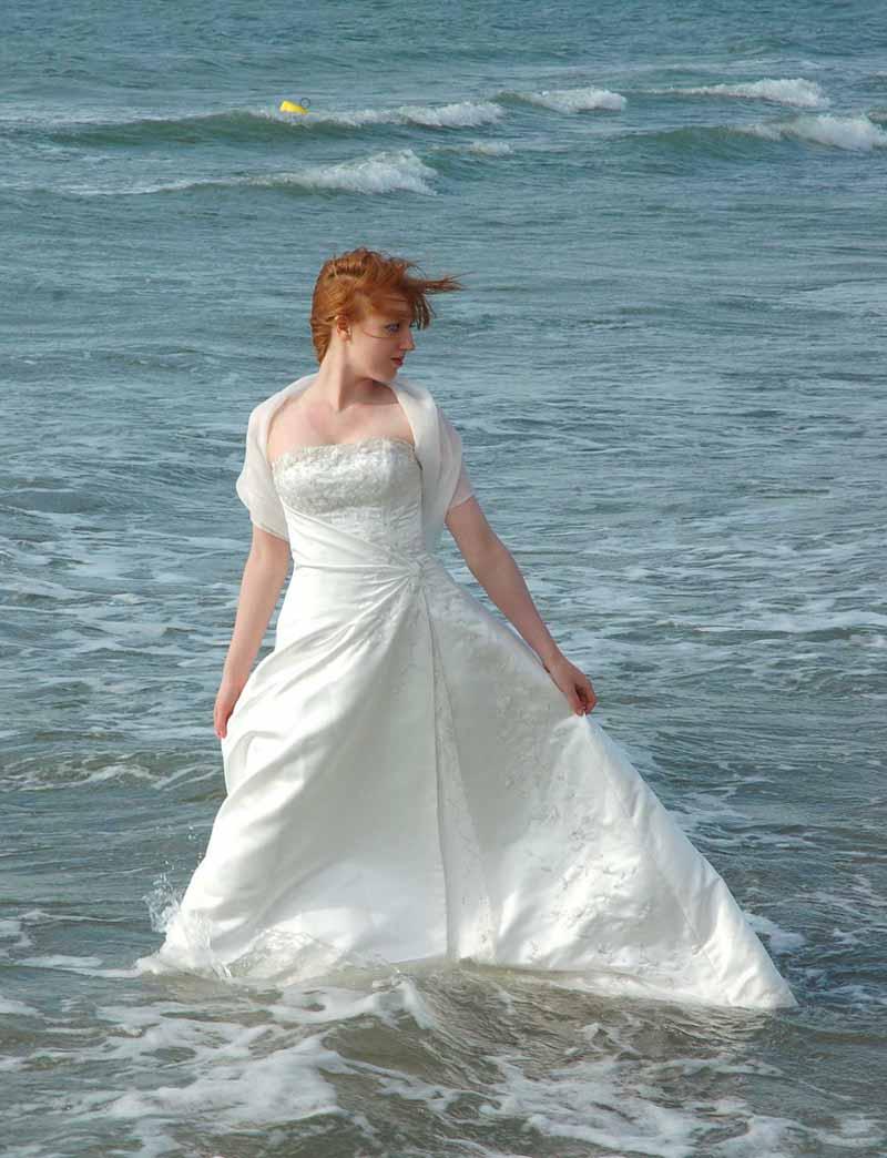 Simple beach wedding dresses
