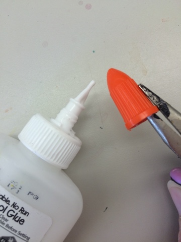 How to Unclog a Glue Bottle