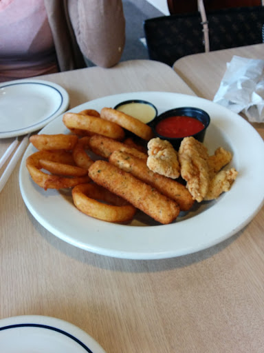 Restaurant «Ihop», reviews and photos, 700 NJ-440, Jersey City, NJ 07304, USA