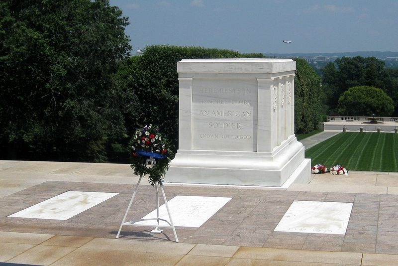 tomb-of-unknown-soldier-usa