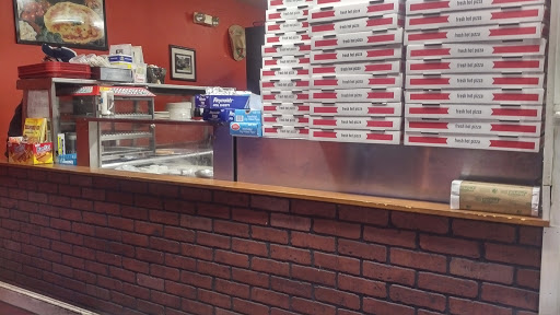 Pizza Restaurant «Milford Pizza», reviews and photos, 548 Naugatuck Ave, Milford, CT 06460, USA