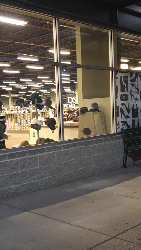 Shoe Store «DSW Designer Shoe Warehouse», reviews and photos, 1 Worcester Rd, Framingham, MA 01701, USA