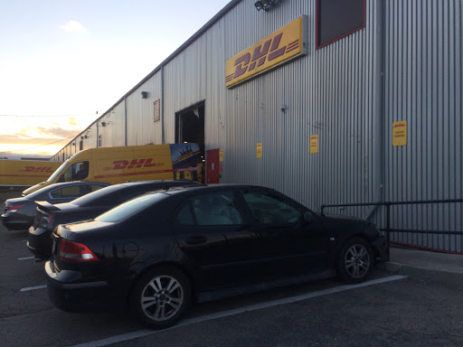 Shipping and Mailing Service «DHL Express», reviews and photos, 420 E St, Boston, MA 02127, USA