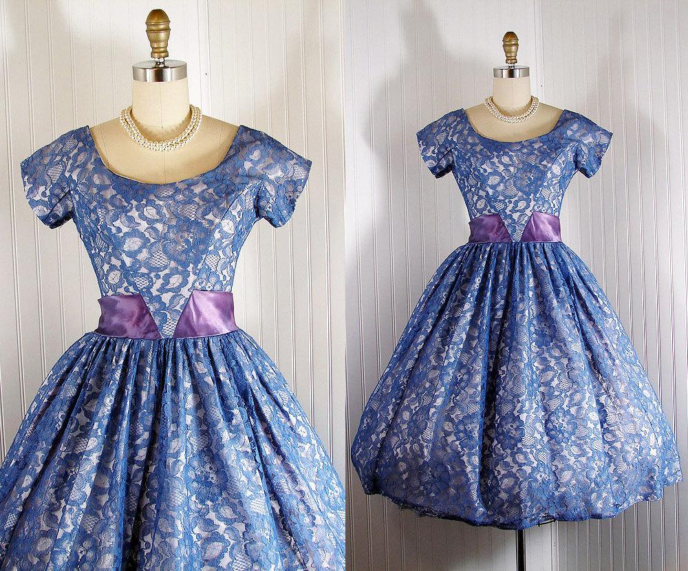 Vintage 1950s 50s Dress VALERIAN DREAM Blue Princess Seamed Chantilly Lace