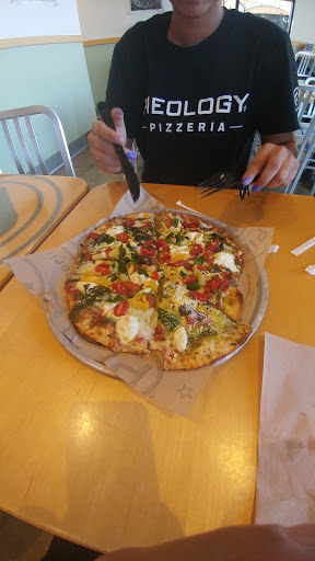 Pizza Restaurant «Pieology Pizzeria», reviews and photos, 28295 Newhall Ranch Rd, Valencia, CA 91355, USA