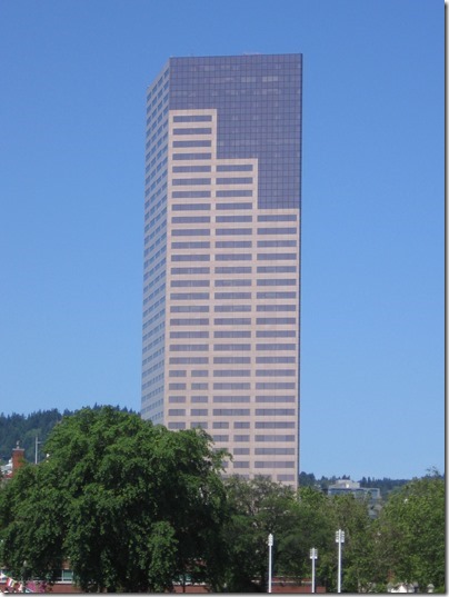 IMG_3186 US Bancorp Tower in Portland, Oregon on June 5, 2010