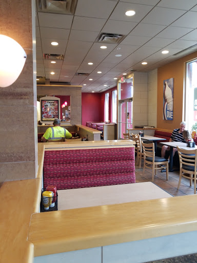 Fast Food Restaurant «DQ Grill & Chill», reviews and photos, 625 Apollo Dr, Lino Lakes, MN 55014, USA