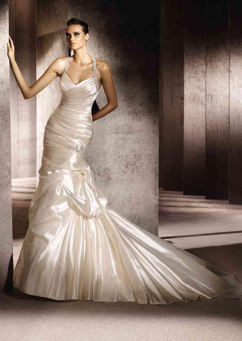 Off-the-rack wedding gowns