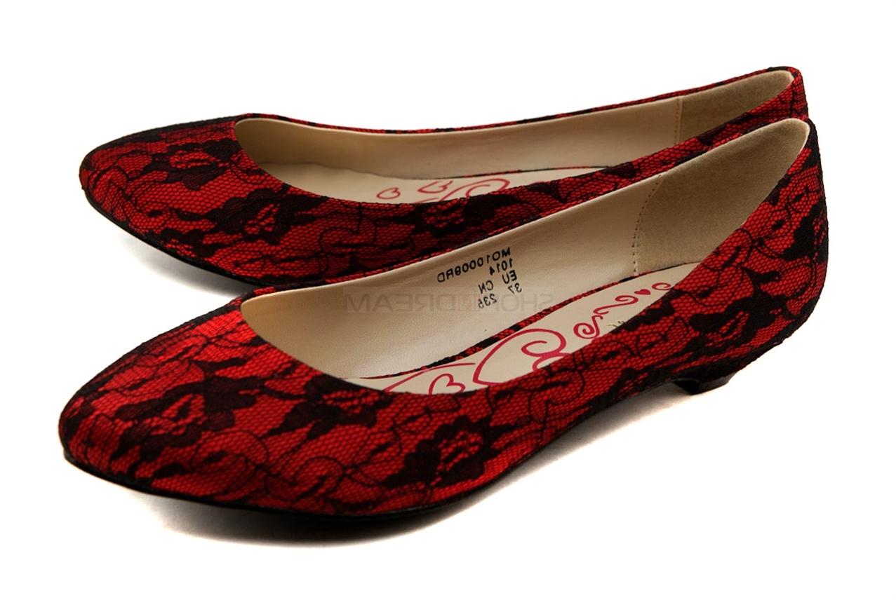 Go Back ProductFabric red lace low heeled fashion shoes