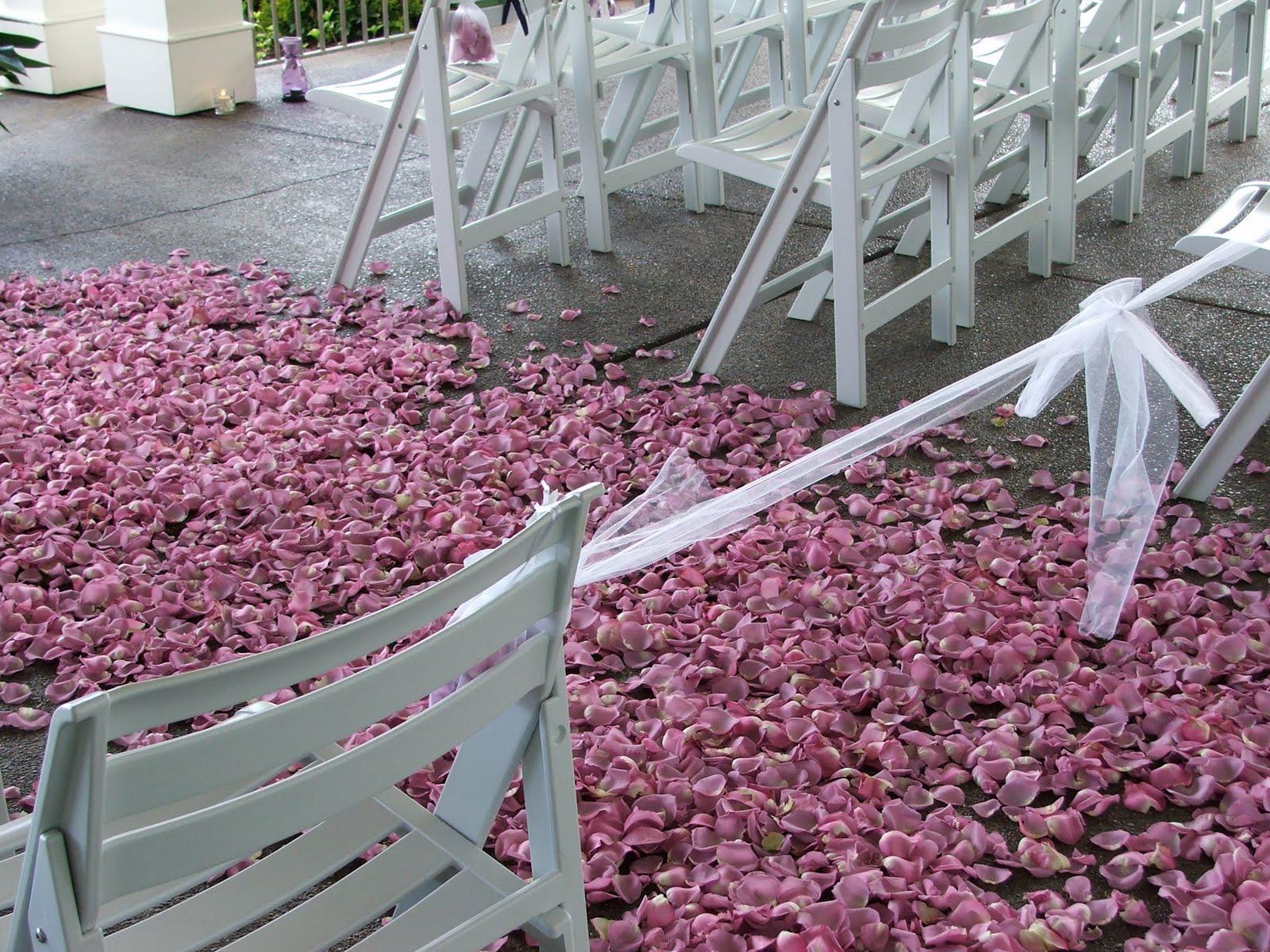 one dozen rose wedding bouquet