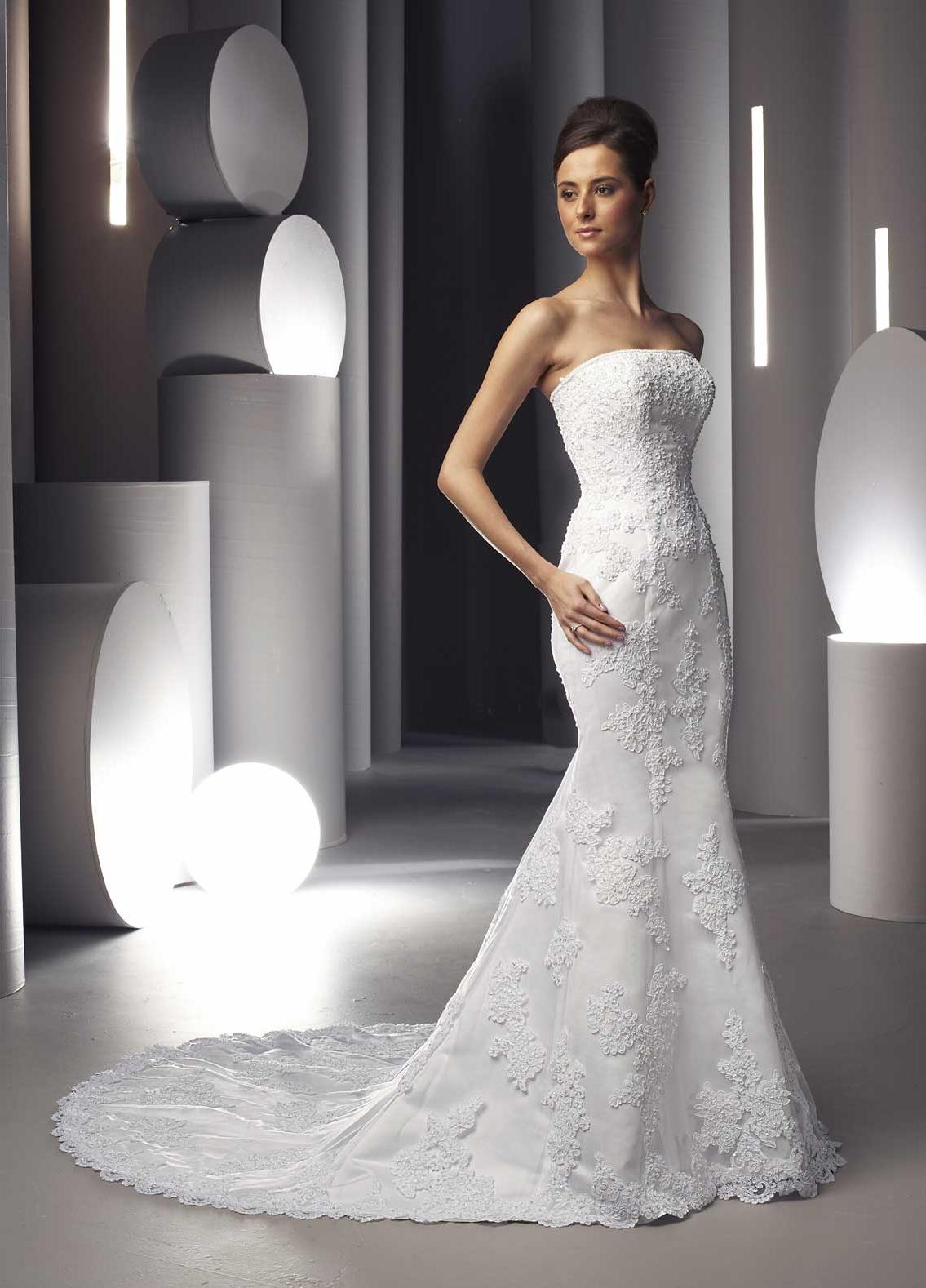 Lace Mermaid Brush Train Sleeveless Strapless White Wedding Dress Wdd0020