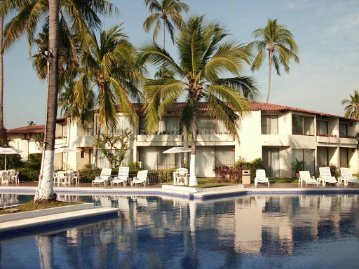 Hotel Cabo Blanco, Armada y Puerto de la Navidad SN Fracc, 48987 Barra de Navidad, Jal., México, Hotel | JAL