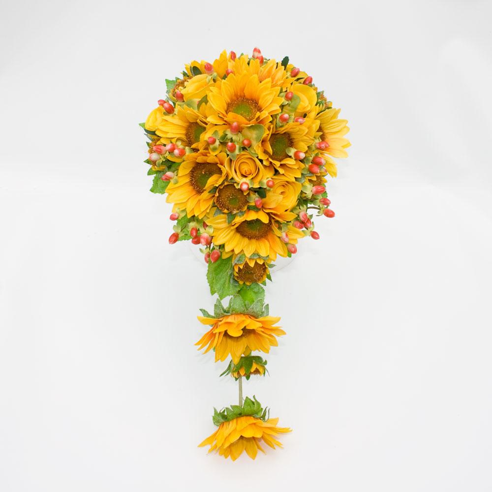 wedding cakes with sunflowers