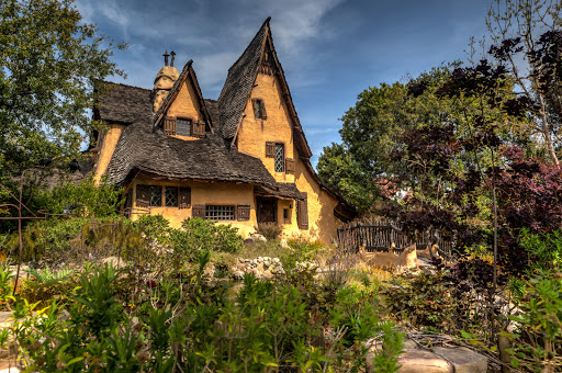 Tourist Attraction «Spadena House», reviews and photos, 516 Walden Dr, Beverly Hills, CA 90210, USA