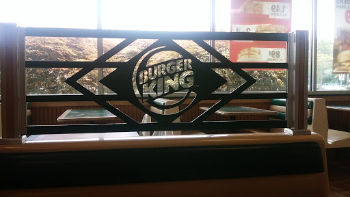 Fast Food Restaurant «Burger King», reviews and photos, NJ-36 & West Ave, Atlantic Highlands, NJ 07716, USA