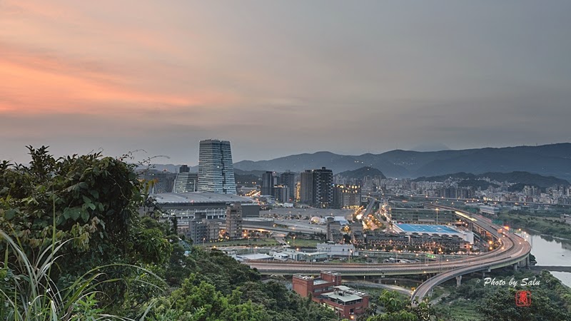 橫科山夜景