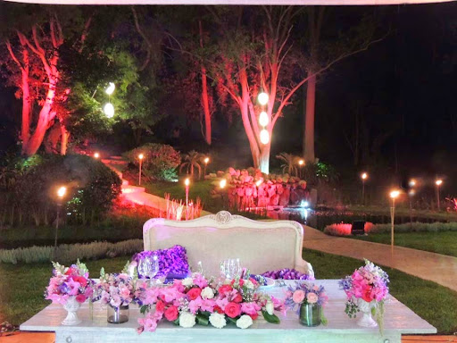 Jardines para bodas en Tula by Real del Bosque Bodas, Jacaranda 120, San Marcos, 42800 Tula de Allende, Hgo., México, Salón de bodas | HGO