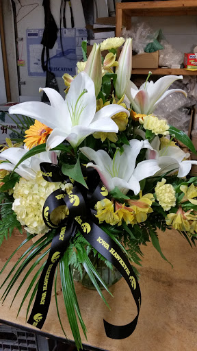 Florist «Flowers On The Avenue», reviews and photos, 1138 E 9th St, Muscatine, IA 52761, USA