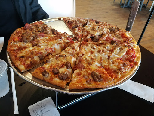 Pizza Restaurant «Lost Pizza Co», reviews and photos, 1203 N Gloster St, Tupelo, MS 38804, USA