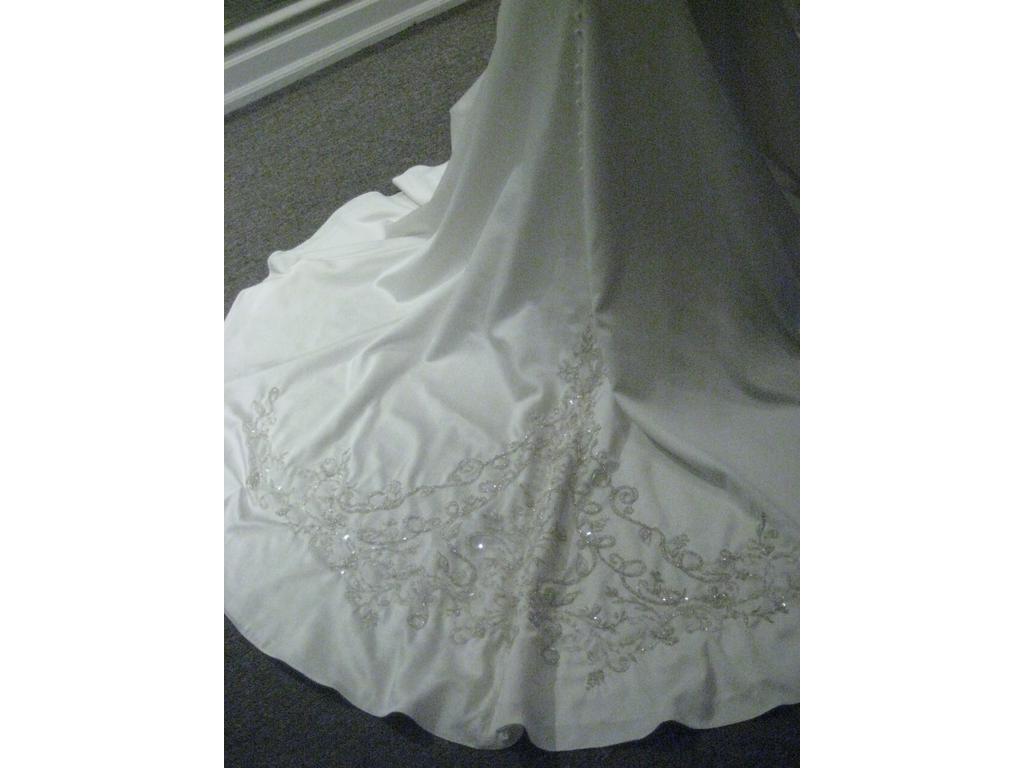 Allure 55881 Size 8   Used Wedding Dresses   PreOwnedWeddingDresses.com