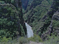 Vom breiten Tal zur schmalen Schlucht: Die Schlucht Gorges de Daluis von Guillaumes nach Entrevaux.