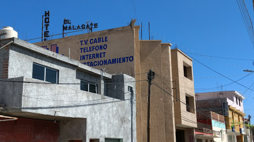 Hotel El Malacate, Calle Alhóndiga 137, Centro, 78570 Charcas, S.L.P., México, Alojamiento en interiores | SLP
