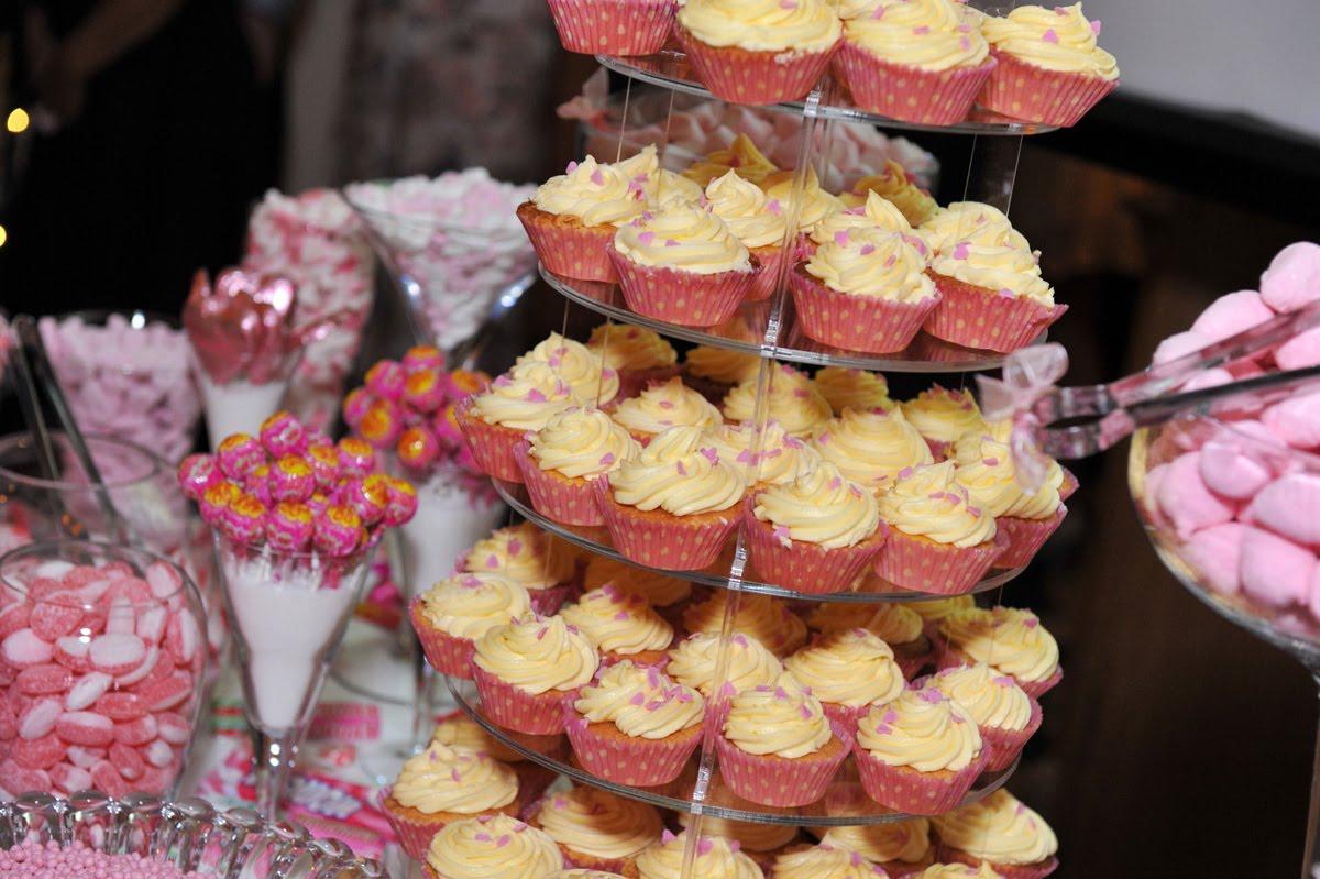 Cupcake Stands for Weddings