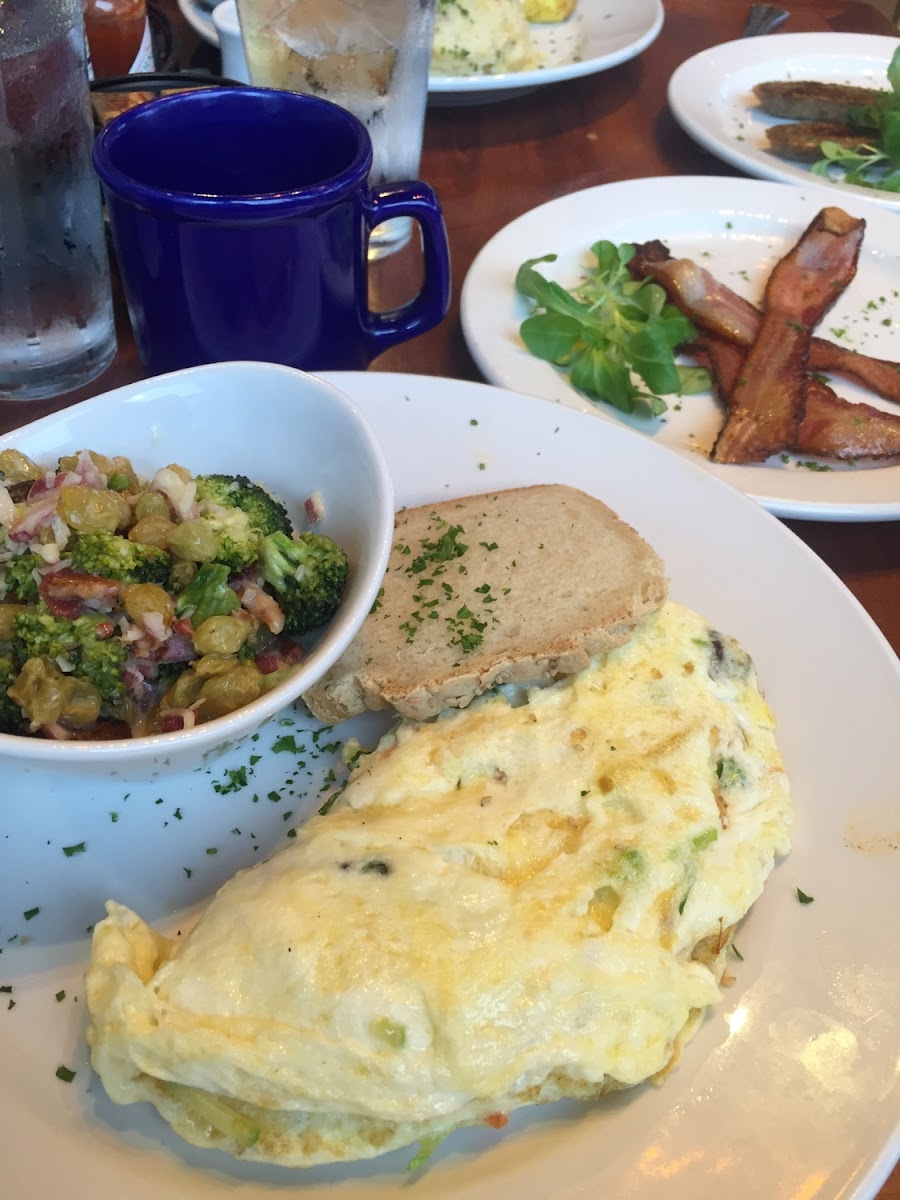 Today's Miss Shirley's trip included the harvest omelet, the delicious broccoli salad, gluten free toast and applewood smoked bacon!