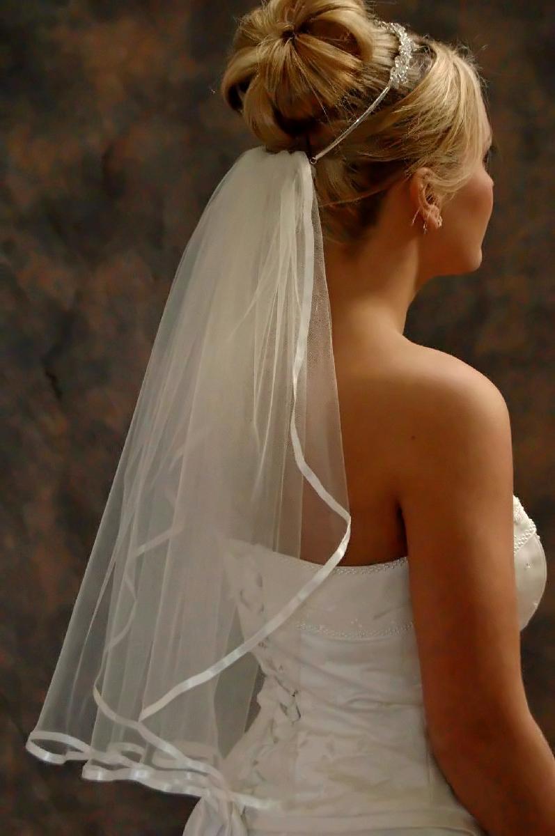 WEARING-A-VEIL.jpg